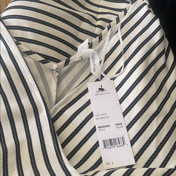 NY Collection Black and White Striped Dress with Red Accent - Picture 2 of 2